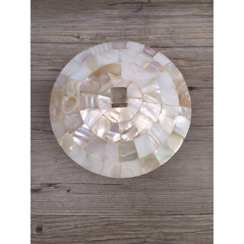 Round Tan Wooden Bowl Mother of Pearl Inlay Lid Trinket Box - Picture 3 of 8